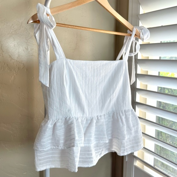 Lost + Wander Peplum Tank Top Size Medium in White with Ruffle Tiers - Picture 2 of 7